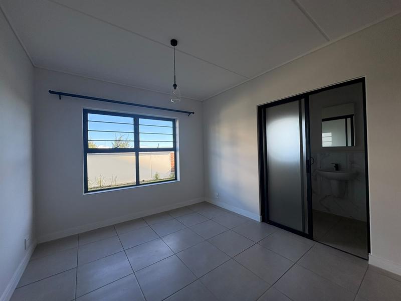 To Let 3 Bedroom Property for Rent in Richwood Western Cape
